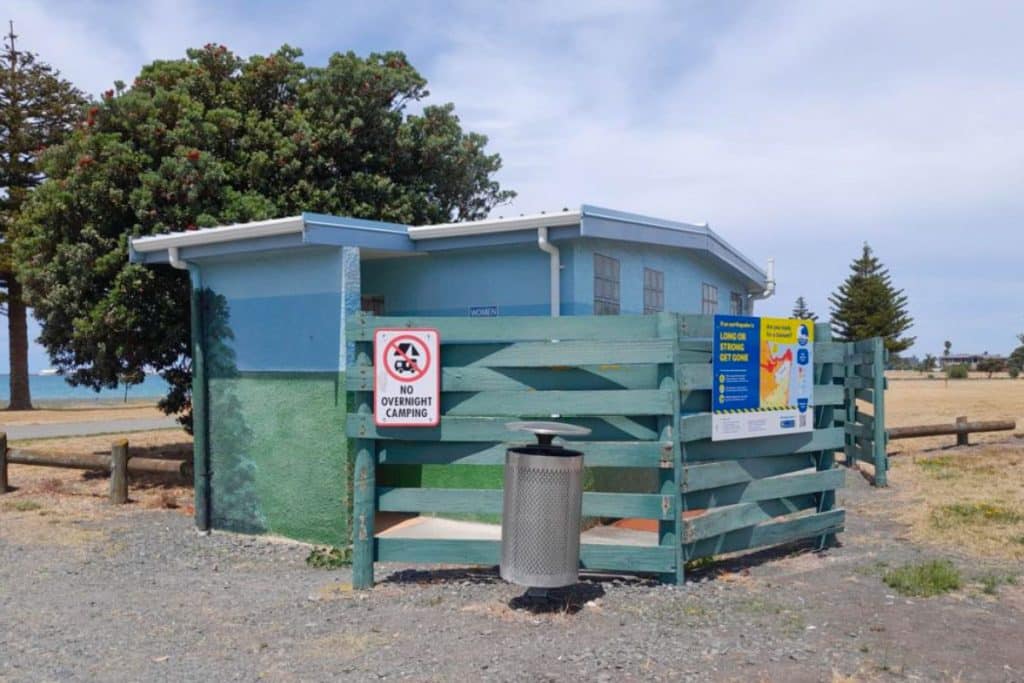 Westshore Esplanade Toilet